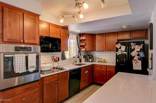 2031 Glenn St, Tucson AZ  85719-2821 exterior