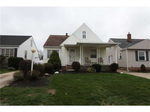 7427 Traymore Ave, Cleveland OH  44144-3241 exterior