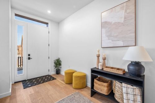 116 Burrows St, Pittsburgh, PA 15213-2457