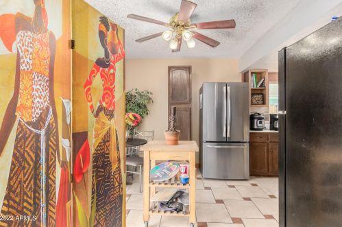 7809 Elm St, Phoenix AZ 85033-1102 exterior