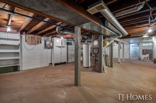 3200 Mona St, Meskegon MI 49444-2746 exterior