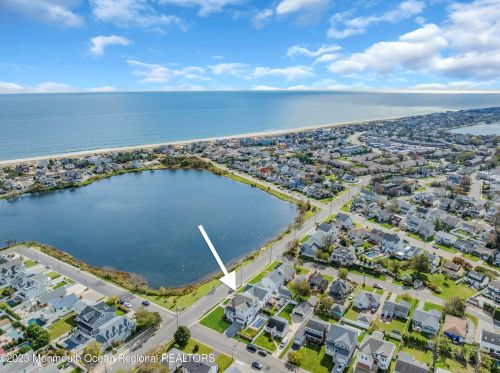 400 Newark Ave, Point Pleasant Beach NJ 08742-4141 exterior