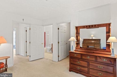 224 Foxtree Dr, Glen Burnie MD 21061-6347 exterior