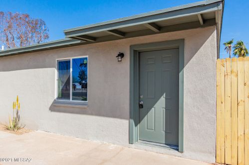 407 Alturas St, Tucson AZ  85705-4220 exterior