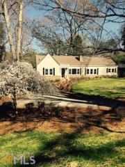 1156 Green Street Cir, Gainesville, GA 30501-2209