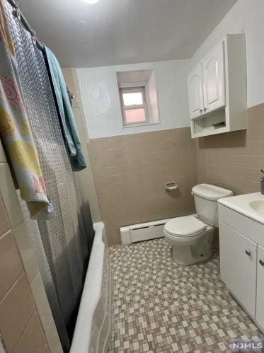 291 John St, Cliffside Park NJ  07010-1104 exterior