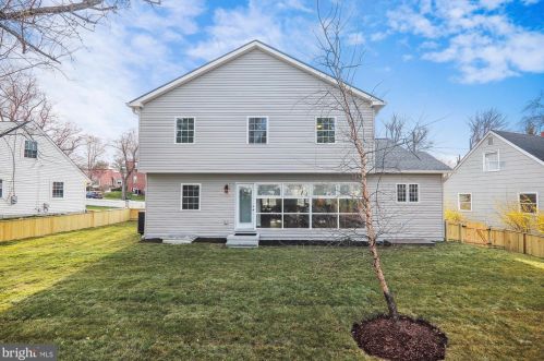 2205 Luzerne Ave, Silver Spring MD  20910-2137 exterior