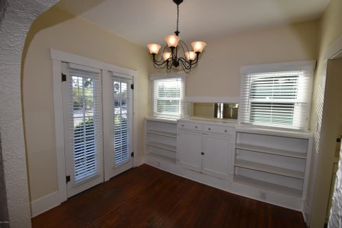 2109 Helen St, Tucson, AZ 85719-4705