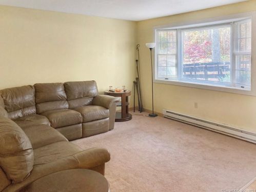 236 Geer Rd, Exeter CT 06249-2604 exterior