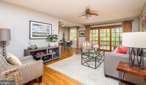 2215 Collingwood Rd, Alexandria VA  22308-1519 exterior