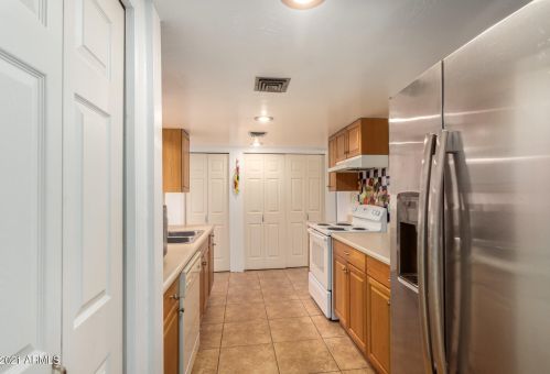 6628 19 St, Phoenix AZ 85022-5011 exterior