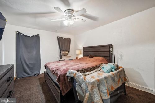 2422 Upland St, Chester PA 19013-6007 exterior