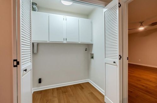 620 Colebrook Ct, Atlanta GA  30327-4710 exterior