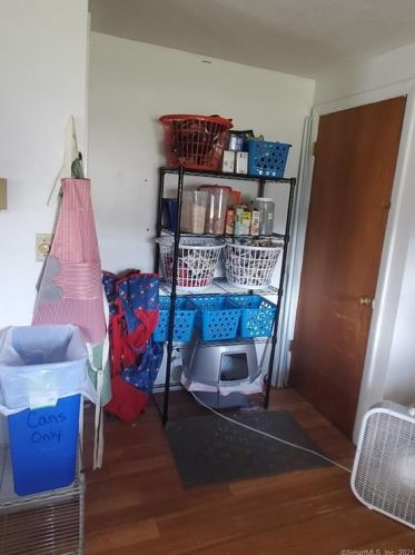 9 Joel Dr, Ellington CT 06029-2612 exterior