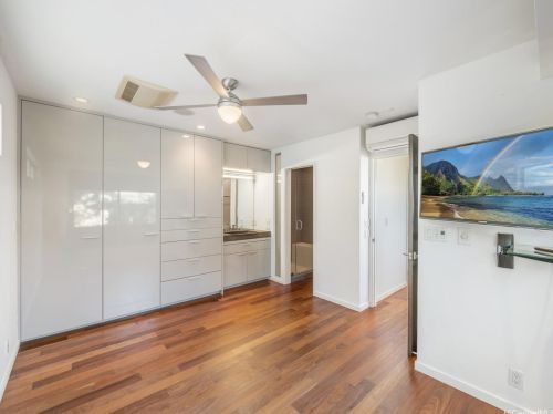 1538 Pele St, Honolulu HI 96813-2010 exterior