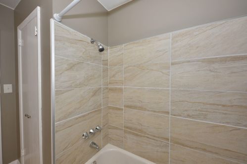 8100 Lancaster Ave, Milwaukee WI  53218-3652 exterior