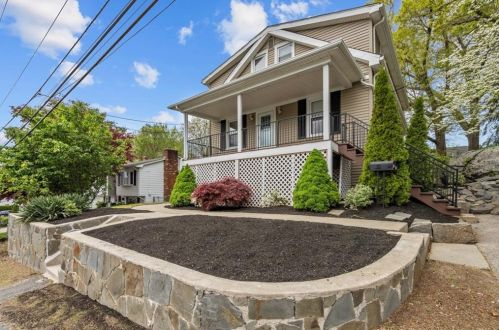 76 Locust Ave, Providence, RI 02911-1526