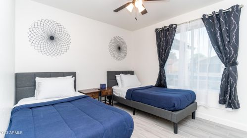 2840 Charleston Ave, Phoenix AZ 85032-9550 exterior