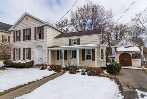 21 Main St, Schenectady NY  12148-1132 exterior