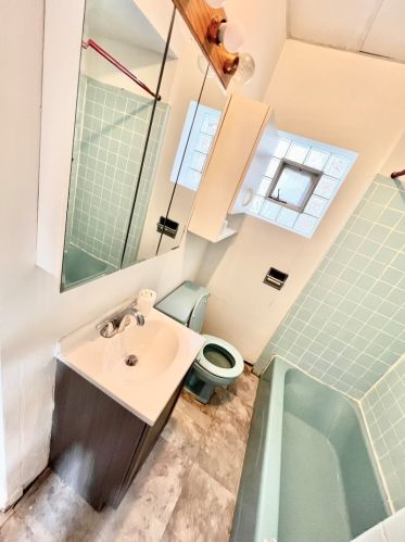 814 Harding Ave, Chicago IL 60805-1437 exterior