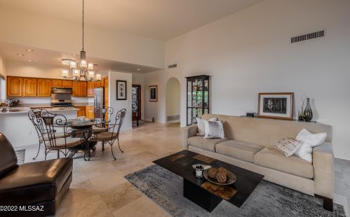 4061 Quiet Moon Dr, Tucson AZ  85718-3427 exterior