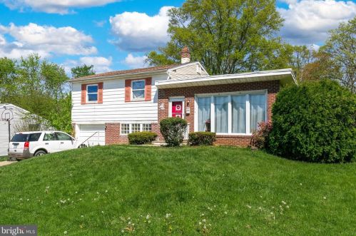 4 Ava Ave, Somerdale, NJ 08083-1702