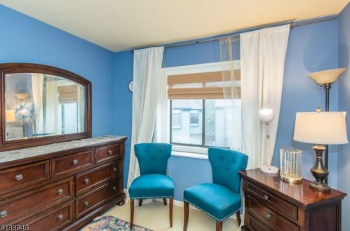 24 Trafalgar Ct, Hackettstown NJ 07840-4241 exterior