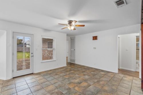 8201 Easter Cv, Austin TX  78757-7802 exterior