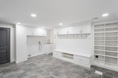 5532 Forbes Ave, Pittsburgh PA  15217-1126 exterior