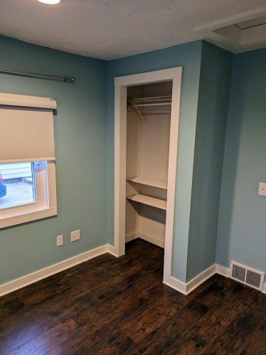 320 Buchanan Ave, Kalamazoo MI  49001-5320 exterior