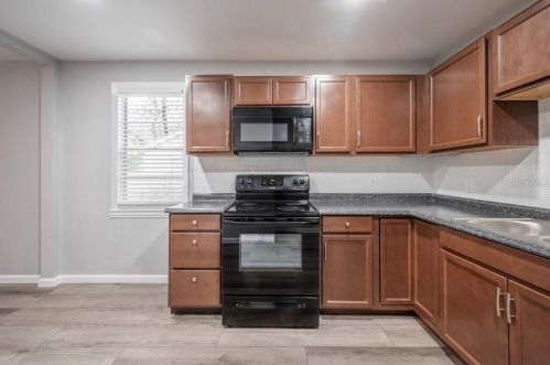 1806 Comanche Ave, Tampa FL  33610-8224 exterior