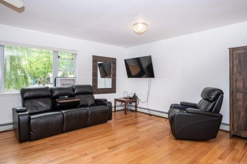 106 Carroll St, Bronx NY  10464-1459 exterior