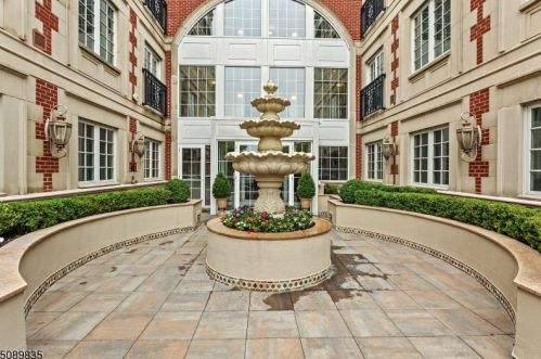 111 Prospect St, Westfield NJ 07090-4003 exterior