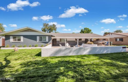 3223 41st St, Phoenix, AZ 85018-6410