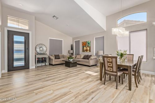 22640 47th Pl, Phoenix AZ  85050-6905 exterior