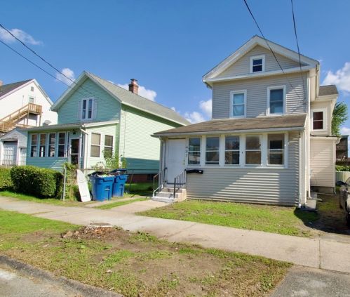 17 George St, West Springfield MA 01089-3414 exterior