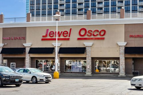 927 Gordon Ter, Chicago IL 60613-2008 exterior