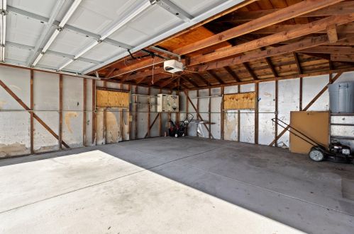 5300 Plainfield Ave, Milwaukee WI 53207-5048 exterior