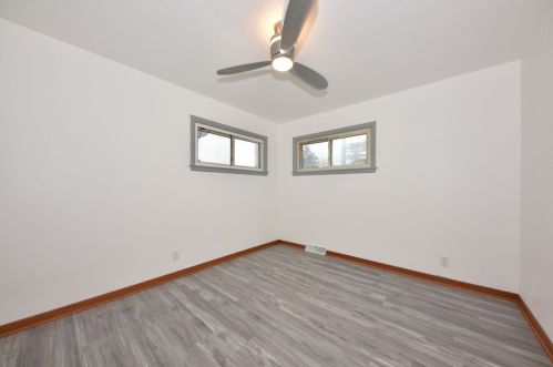 4649 20th St, Milwaukee WI  53221-2807 exterior