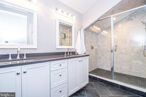 607 Sayre Dr, Princeton NJ 08540-5859 exterior