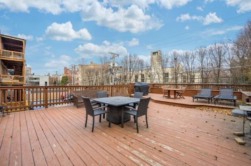 1855 Halsted St, Chicago IL  60608-3455 exterior