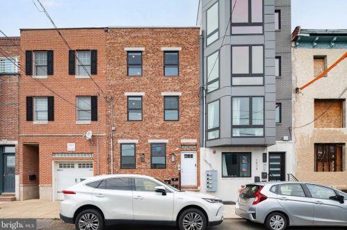 1521 Carpenter St, Philadelphia PA  19146-2110 exterior