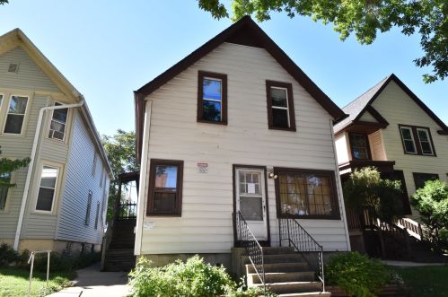 1043 31, Milwaukee WI 53215-2133 exterior