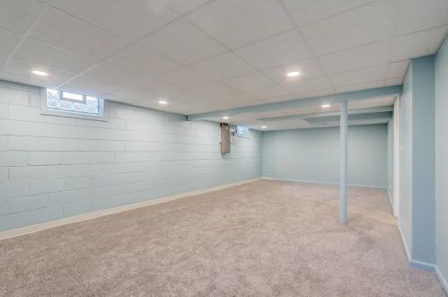 9332 Burleigh St, Milwaukee WI  53222-3550 exterior