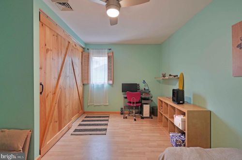 114 Chestnut St, Slatington PA 18080-1512 exterior