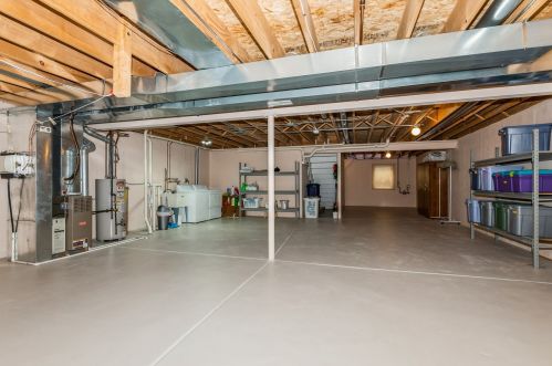 11457 Laramie Ave, Chicago IL 60638-2128 exterior