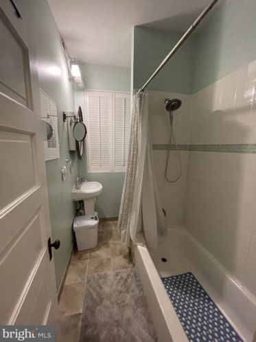 3306 Park Pl, Washington DC  20010-2530 exterior