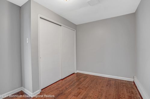 9 Danby Pl, Point Pleasant Beach NJ  08742-5621 exterior