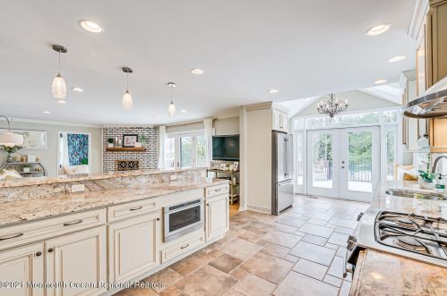 50 Farm Rd, Middletown NJ 07748-3703 exterior