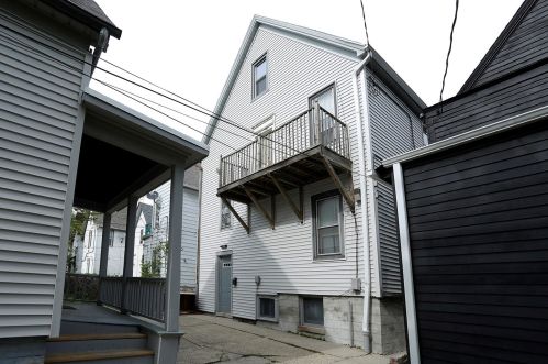 2445 Oakland Ave, Milwaukee WI  53211-4335 exterior